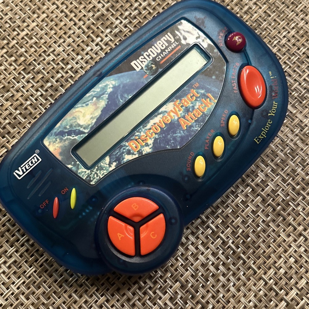 Vtg VTECH DISCOVERY CHANNEL Discoveryfact Attack Handheld Electronic Trivia Game