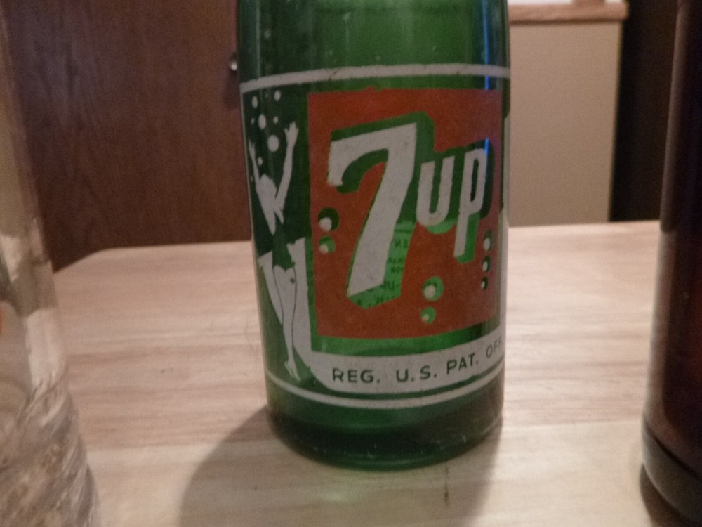 FIVE NICE VINTAGE POP BOTTLES