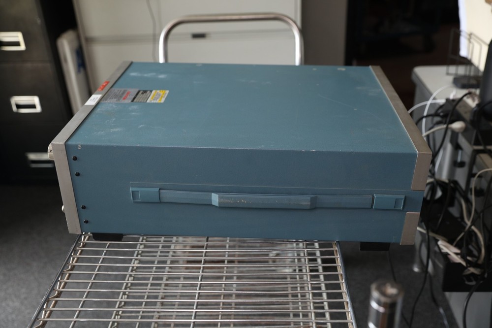 Tektronix 2754P Spectrum Analyzer As Is