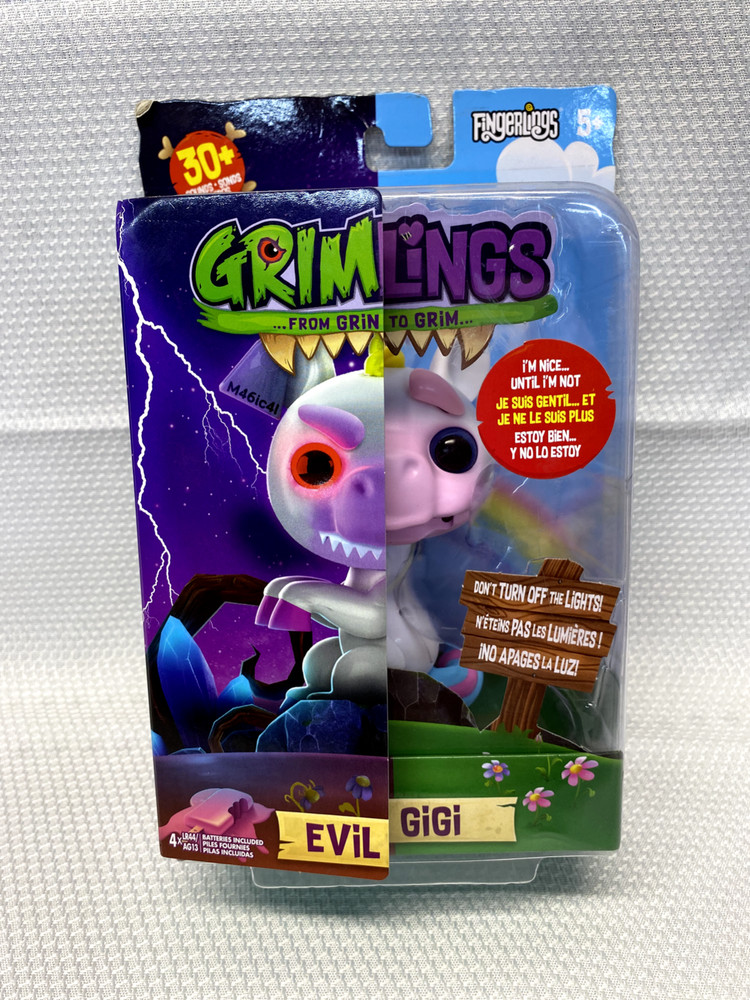 Fingerlings Grimlings - From Grin to Grim - Evil GiGi Unicorn - Interactive