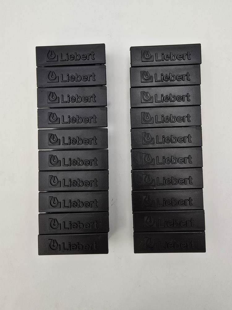 20Pc Liebert Snap In Panel Blank Filler Plate 2-1/2" x 1" Panelboard Accessory