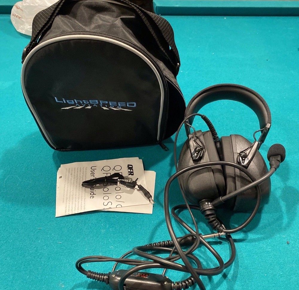 Lightspeed Aviation QFR SoloSSc Pilot Headset with Case