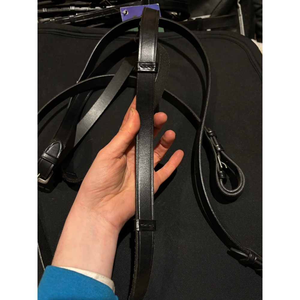 Smooth Leather Reins with Leather Hand Grips - black