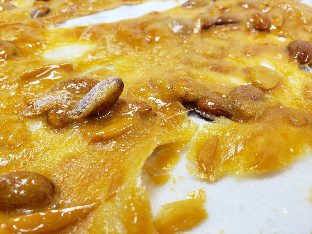 Old-Fashioned Almond Brittle