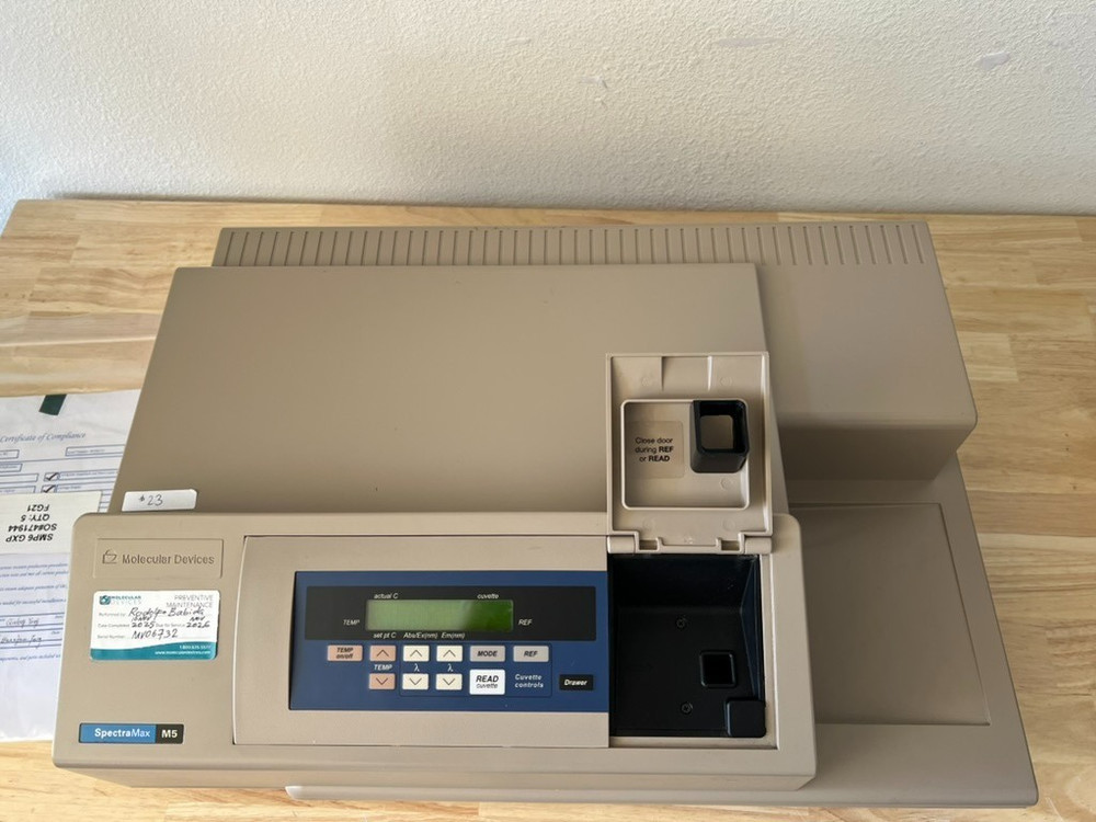 Molecular Devices SpectraMax M5 Microplate Reader TESTED with CALIBRATION