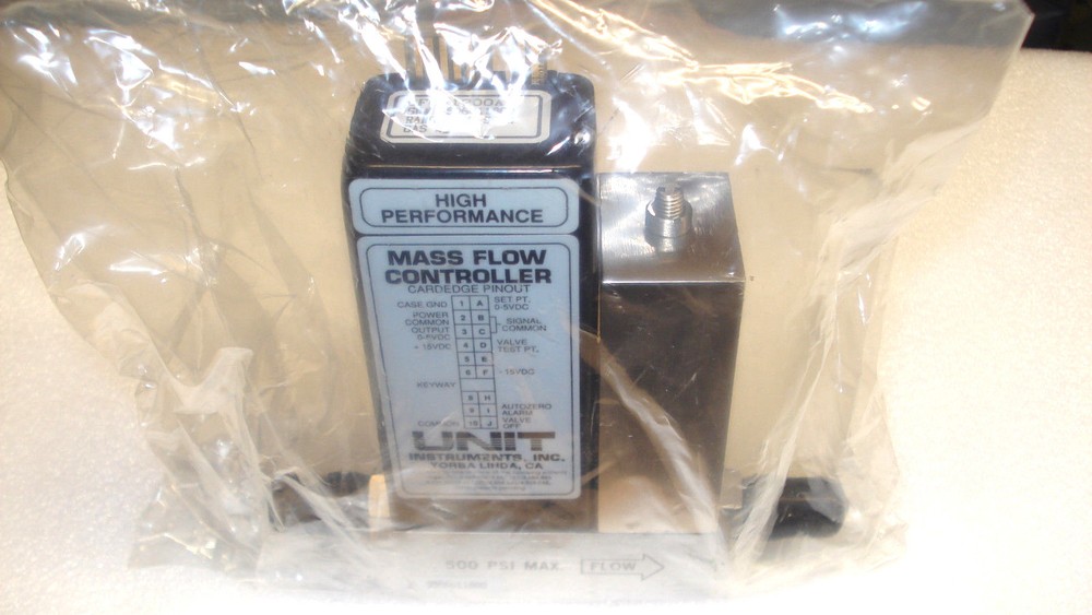 New UNIT UFC-1200A Mass Flow Controller, Gas N2, Range 200 SCCM