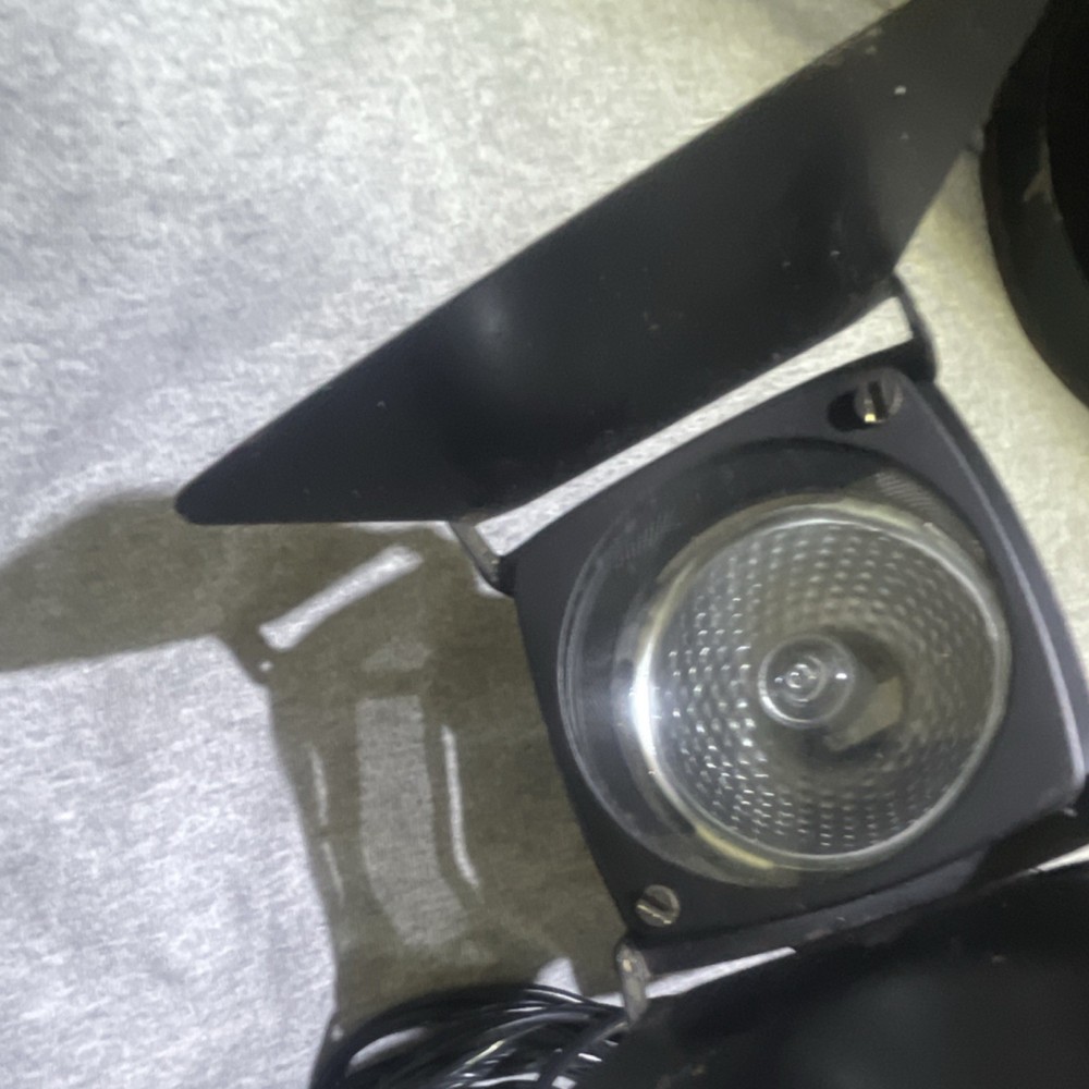 SAKAR Continuous Lighting Adjustable Barn Doors Black AC 110V-120V Studio Light