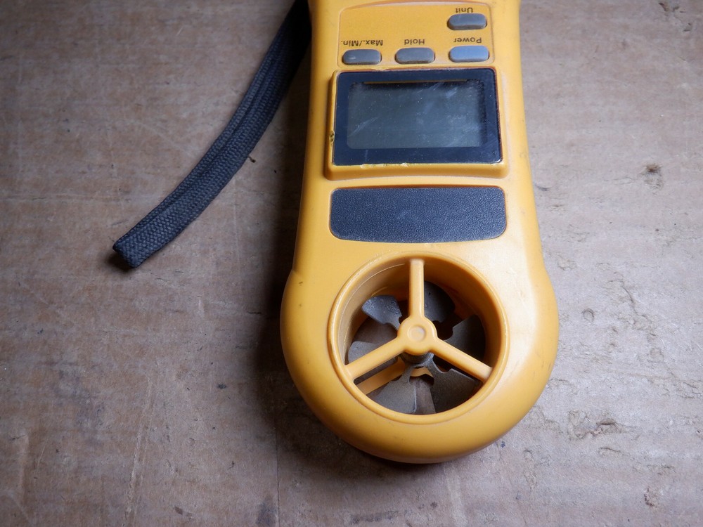 DIGITAL AIR/WIND SPEED ANEMOMETER