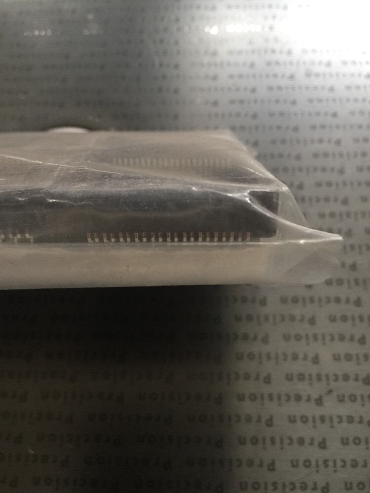 821573-3 Socket New Lot Quantity-10