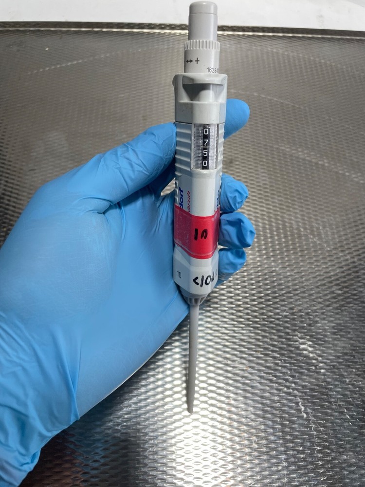 Eppendorf Research Adjustable Volume Single Channel Pipette 0.5 - 10 uL