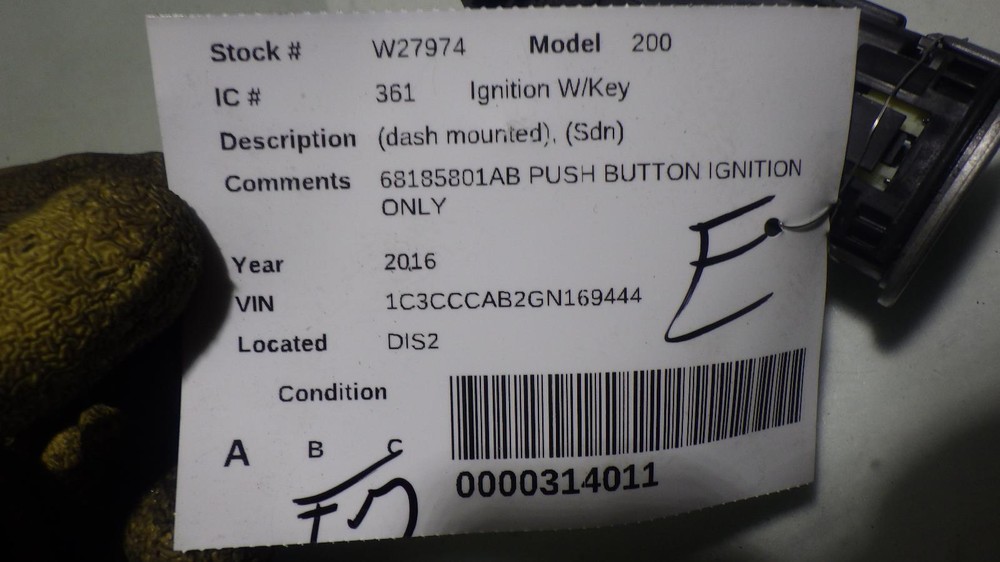 16 CHRYSLER 200 Push button ignition 68185801AB