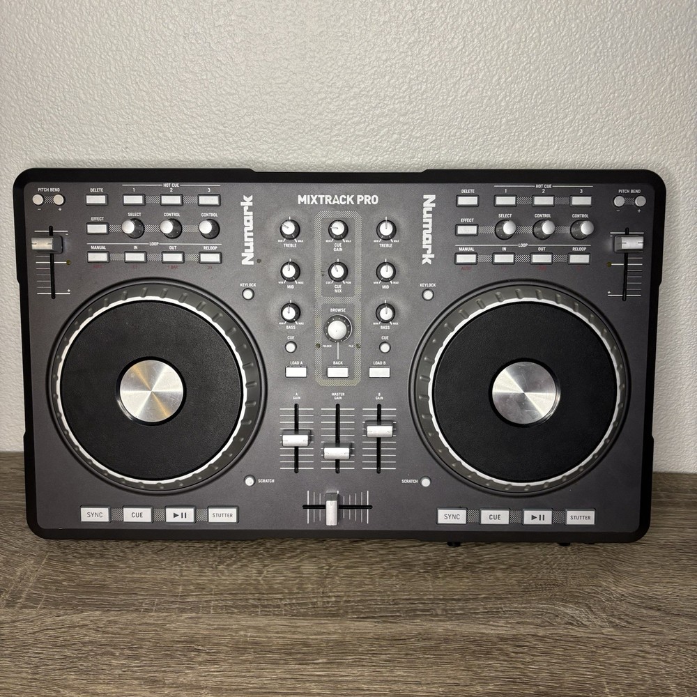 Numark Mixtrack Pro Digital DJ Controller Untested