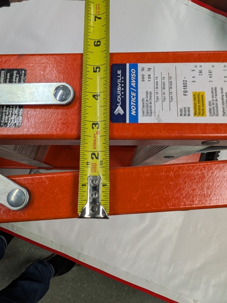 2' FOLDING STEP LADDER