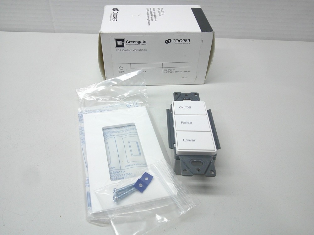 Cooper Lighting Solutions  Greengate PDR Custom Wall Station 3 Button