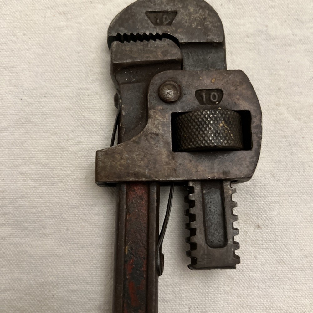 Vintage Stillson #10 Pipe Wrench