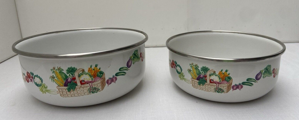 2 Lot Set Kobe Kitchen Enamelware Bowls Nesting Mix Serve Store White Vegetables