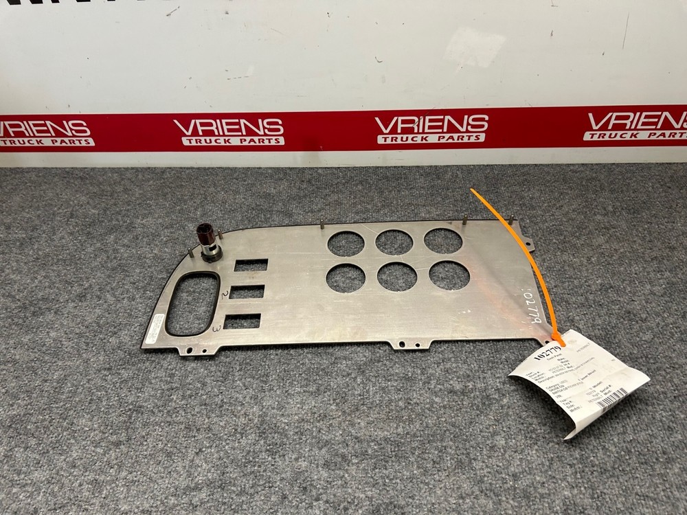 PETERBILT S64-6024-300 PANEL-DASH B CHARCOAL