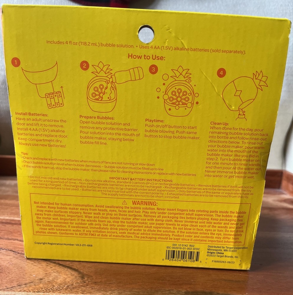 Bubble Maker - Sun Squad™ Pineapple - Battery Bubble Blower - New in Box