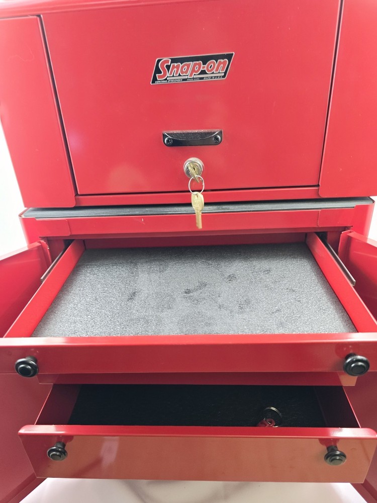 Snap On Mini Tool Box 1:2 26x16x10"
