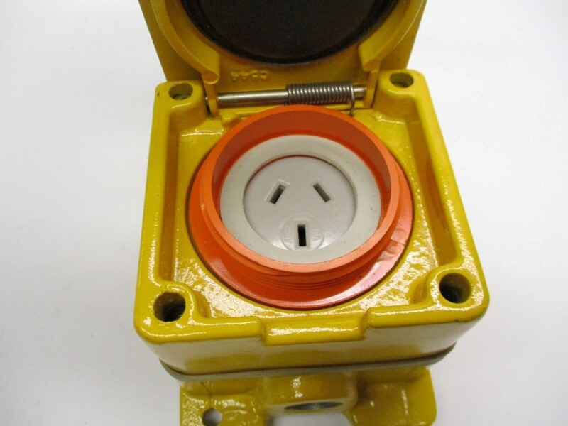 WILCO WMB110 10A 250V NSMP