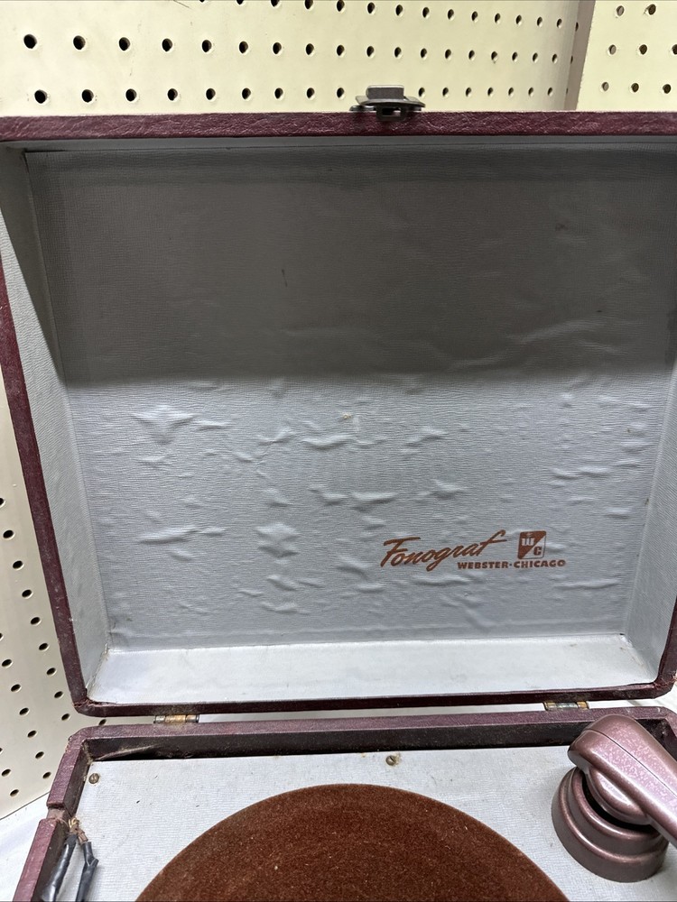 Vintage Webster Chicago Model 130-1 3 Speed Record Player POWERS ON