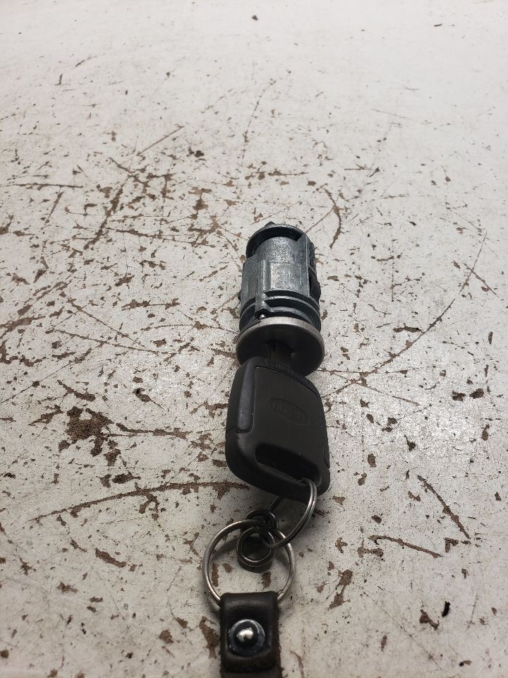 Ignition Switch Fits 2005-2007 LIBERTY OEM