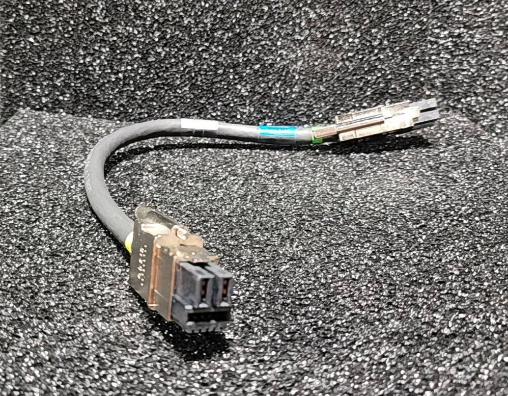 Cisco 37-1122-01 Power Stack Cable Rev AO