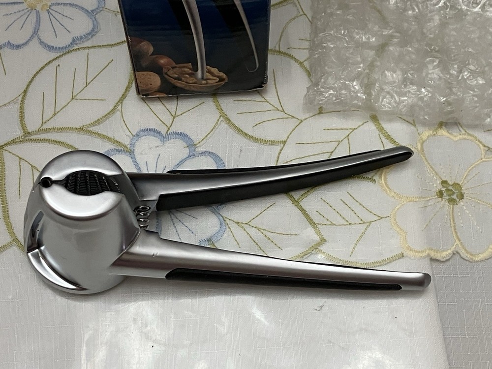 Cilio Heavy Classic Nutcracker Soft Grip Silver Black Nuts Caps Made In Germany