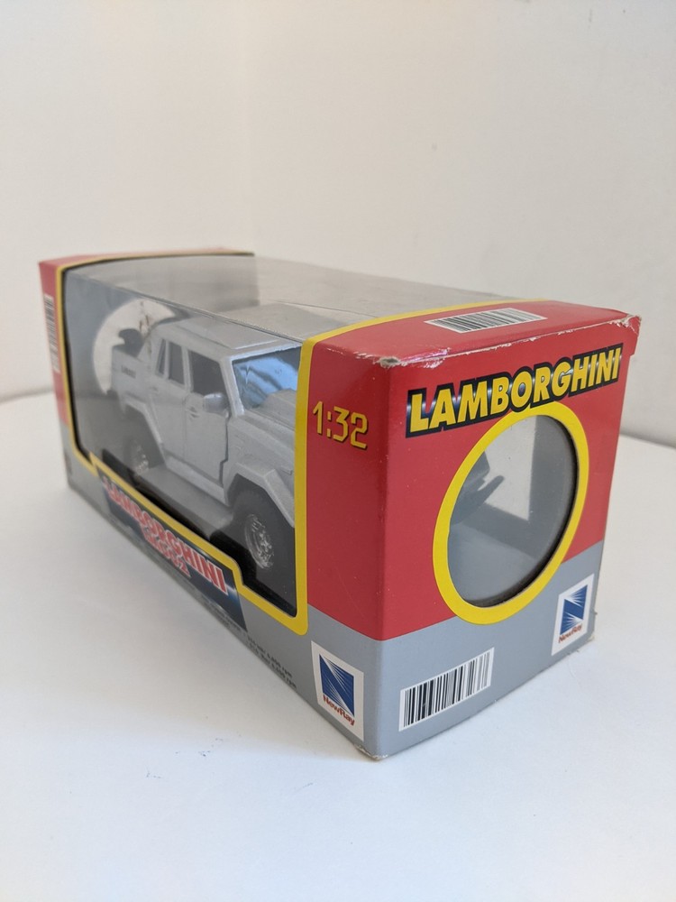 New Ray Lamborghini LM002 Silver Original Box 1:32