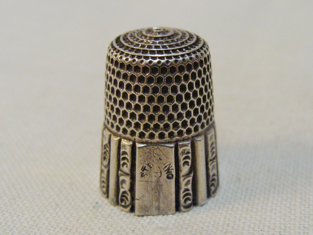 Antique Simons Bros.  Sterling Silver Thimble, Panel & Scrolls, Size 9
