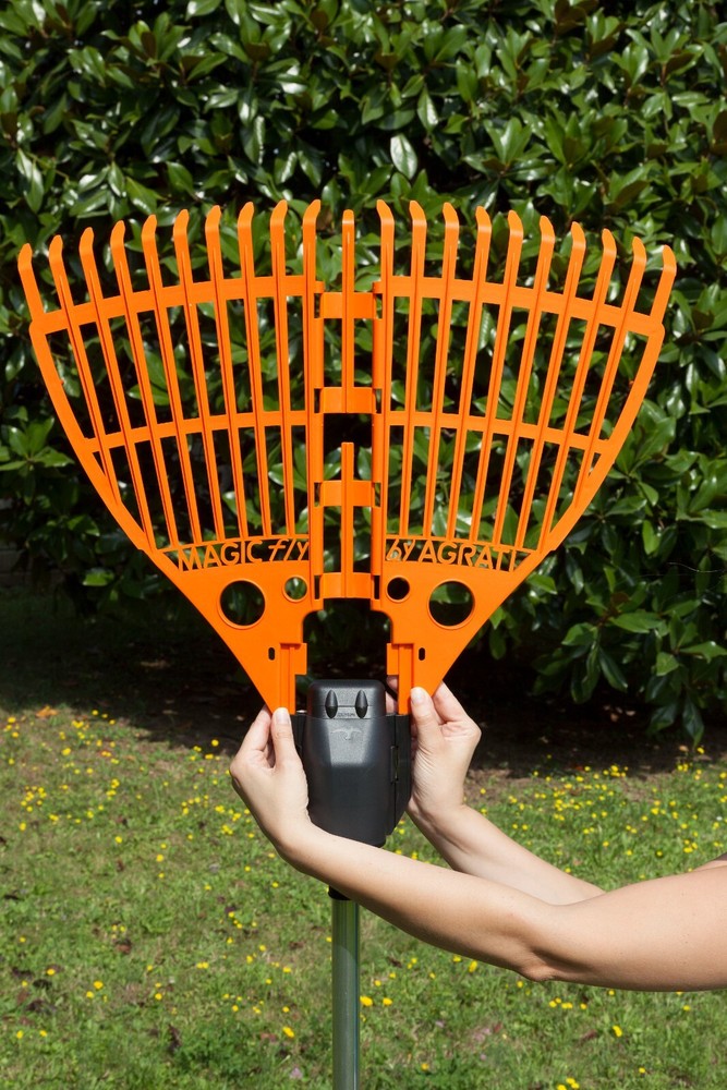 Agrati Magic Fly Leaf Rake / Lawn Rake - Detachable Handle