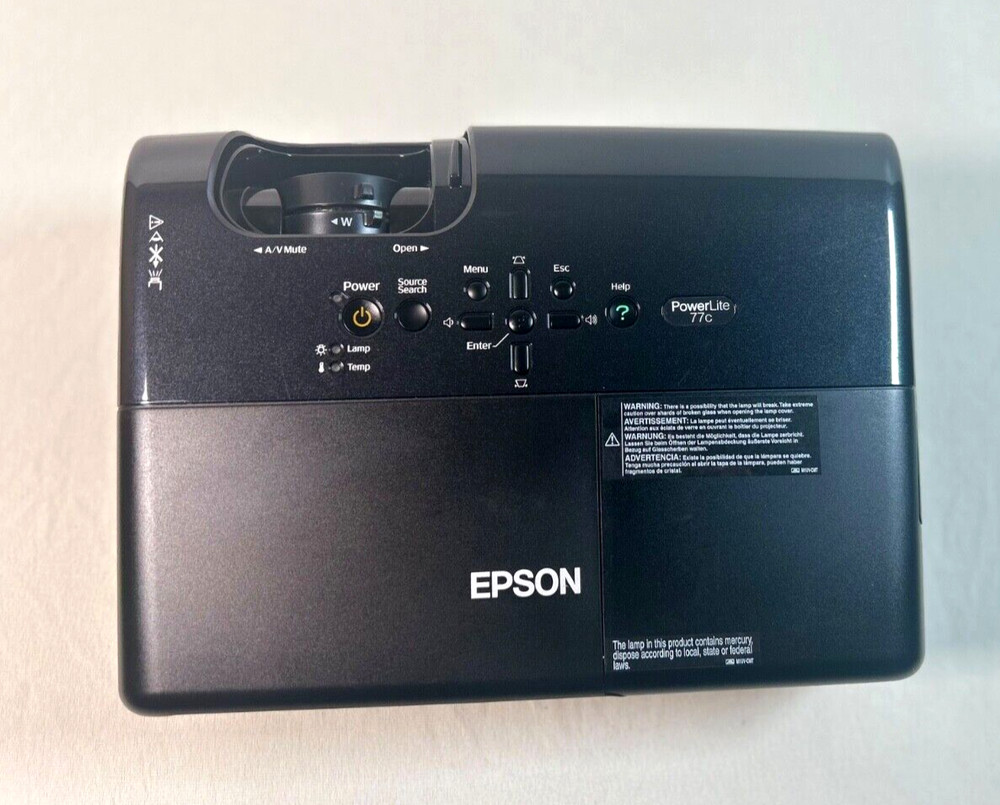 Epson Powerlite 77c EMP-X5 Multimedia Projector w/Case/ no remote control!