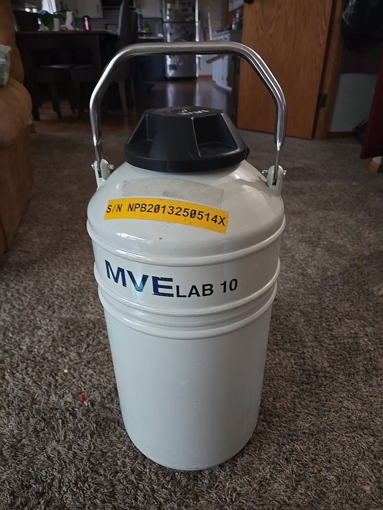Chart MVE Lab 10 liquid nitrogen container