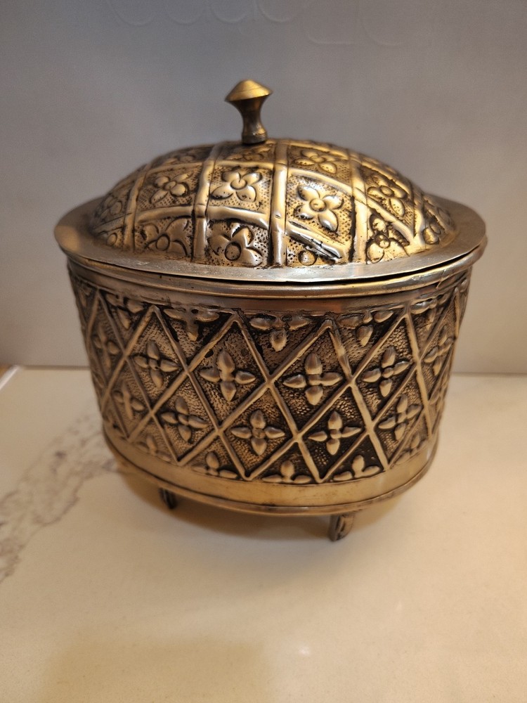 Silver Plate Salt Cellar Lidded Caddy Embossed India
