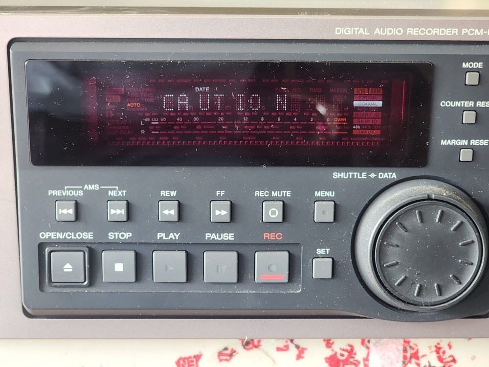 SONY PCM-R500 Digital Audio Tape DAT Deck