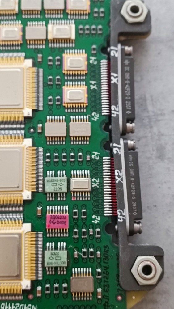 Hybrid electronic module functional computing and processing board.