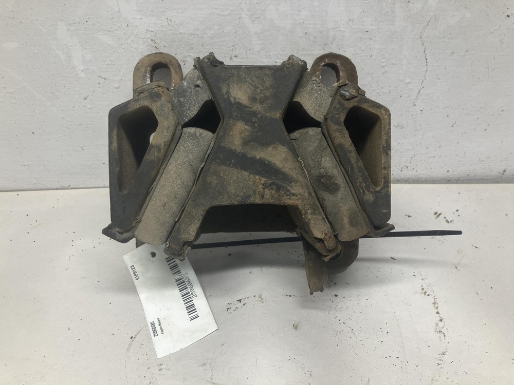 CAT C15 Engine Mount - Used | P/N VC1C736AA