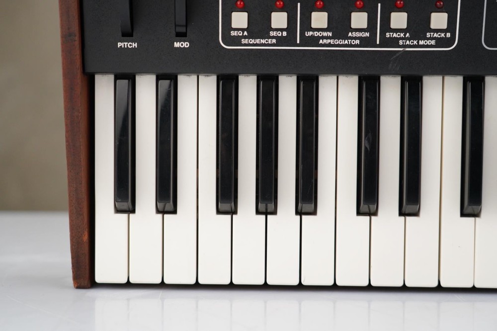 Sequential Circuits Six-Trak Synthesizer #57519