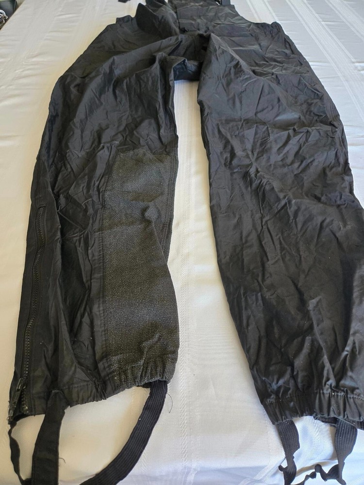 Size Large 2pc Harley Davidson Black Rain Suit