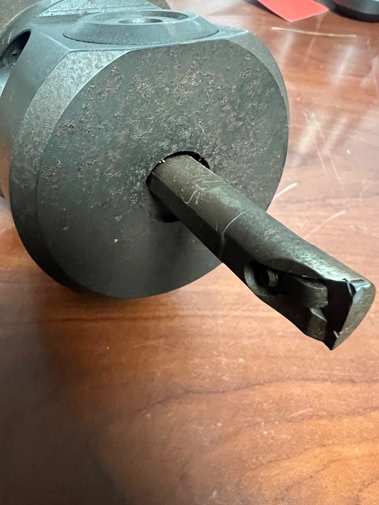 DEVLIEG GAH-07 050 ADJUSTABLE BORING HEAD W/ DEVIEG CAT 50 COMES WITH BORING BAR