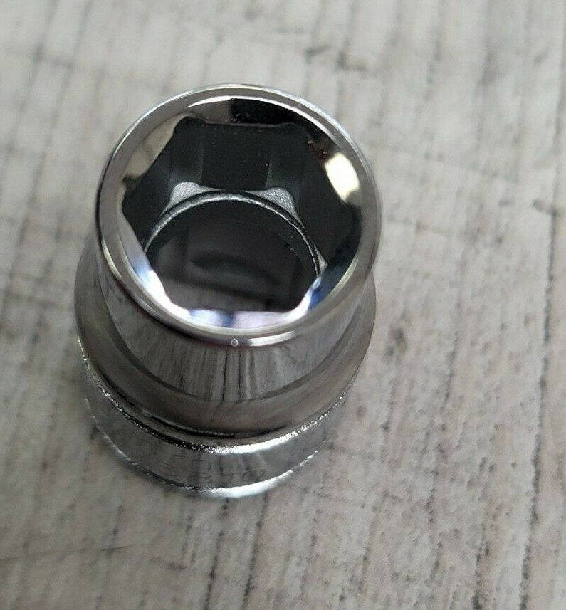 New Blue Point ™ Tools 10mm 3/8" 6pt Shallow Chrome Socket BLPSM3810