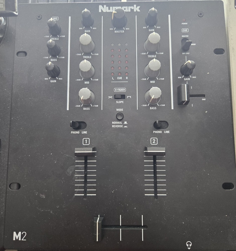 Numark M2 Scratch Mixer 2-channel DJ Mixer