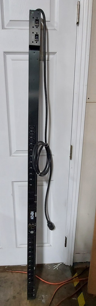 Tripp Lite PDUMV30HVNETLX PPDU