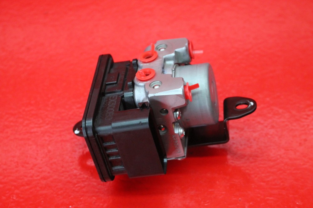16 2016 KAWASAKI NINJA 300 ABS PUMP UNIT MODULE
