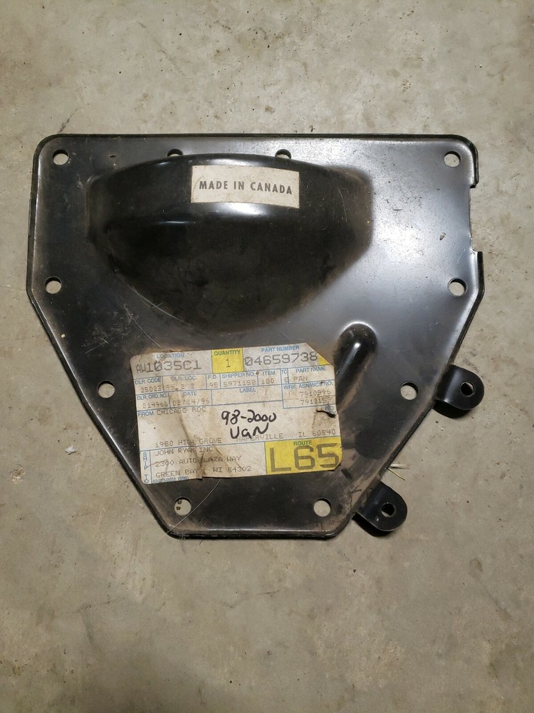 NEW CHRYSLER 04659738 DIFFERENTIAL SIDE COVER