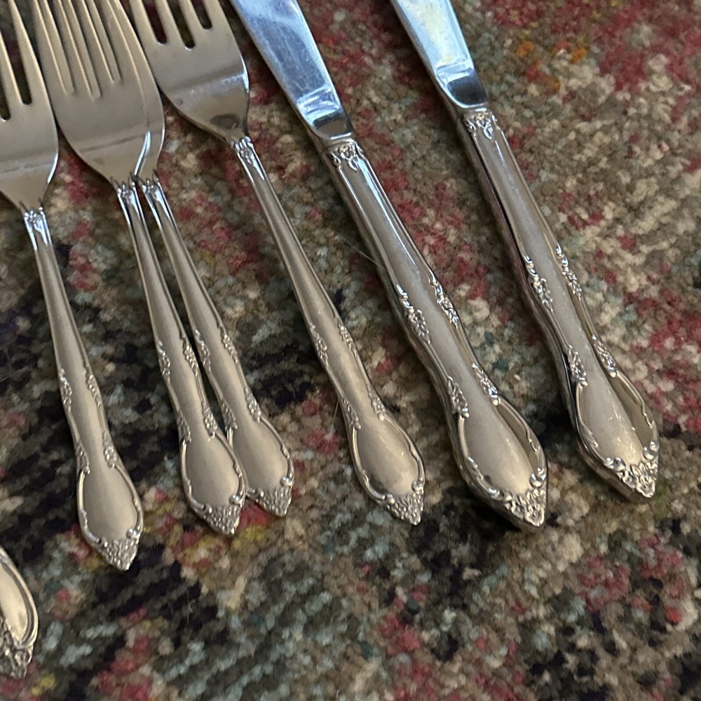 14 Pcs NIP Oneida AFFECTION Community Silverplate Flatware 1960 Floral Tip Mixed