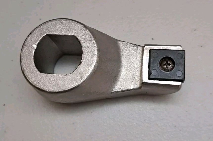 DOG ASSEMBLY HATCH 2040-01-490-6774