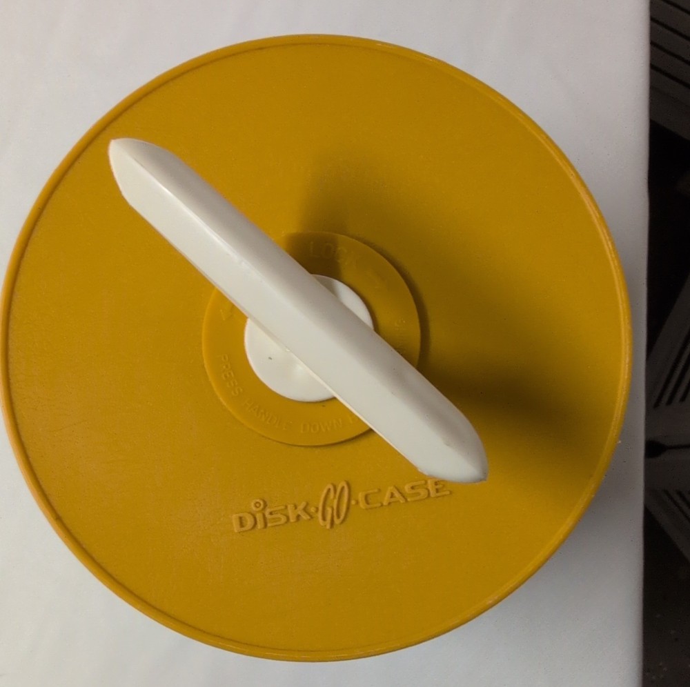Disk-Go-Case Yellow Plastic Record Case with Lid & Handle for 7" Records