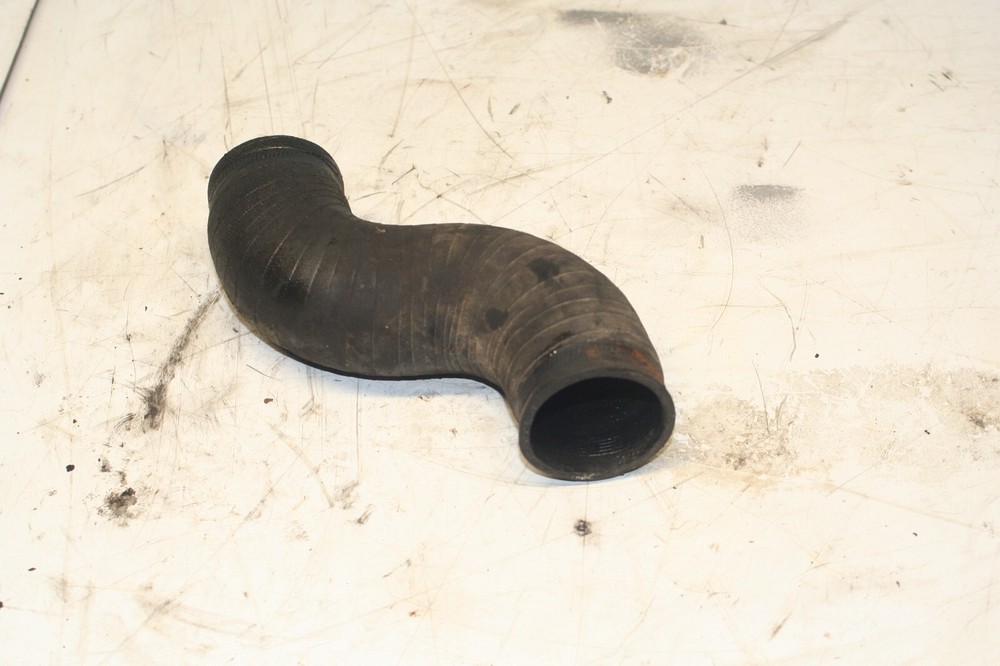 2001 LAND ROVER DISCOVERY 2 TD5. BOOST PIPE