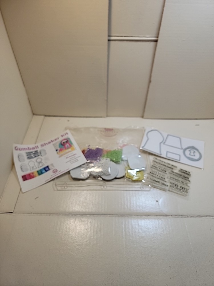 Queen & Co. Gumball Shaker Kit